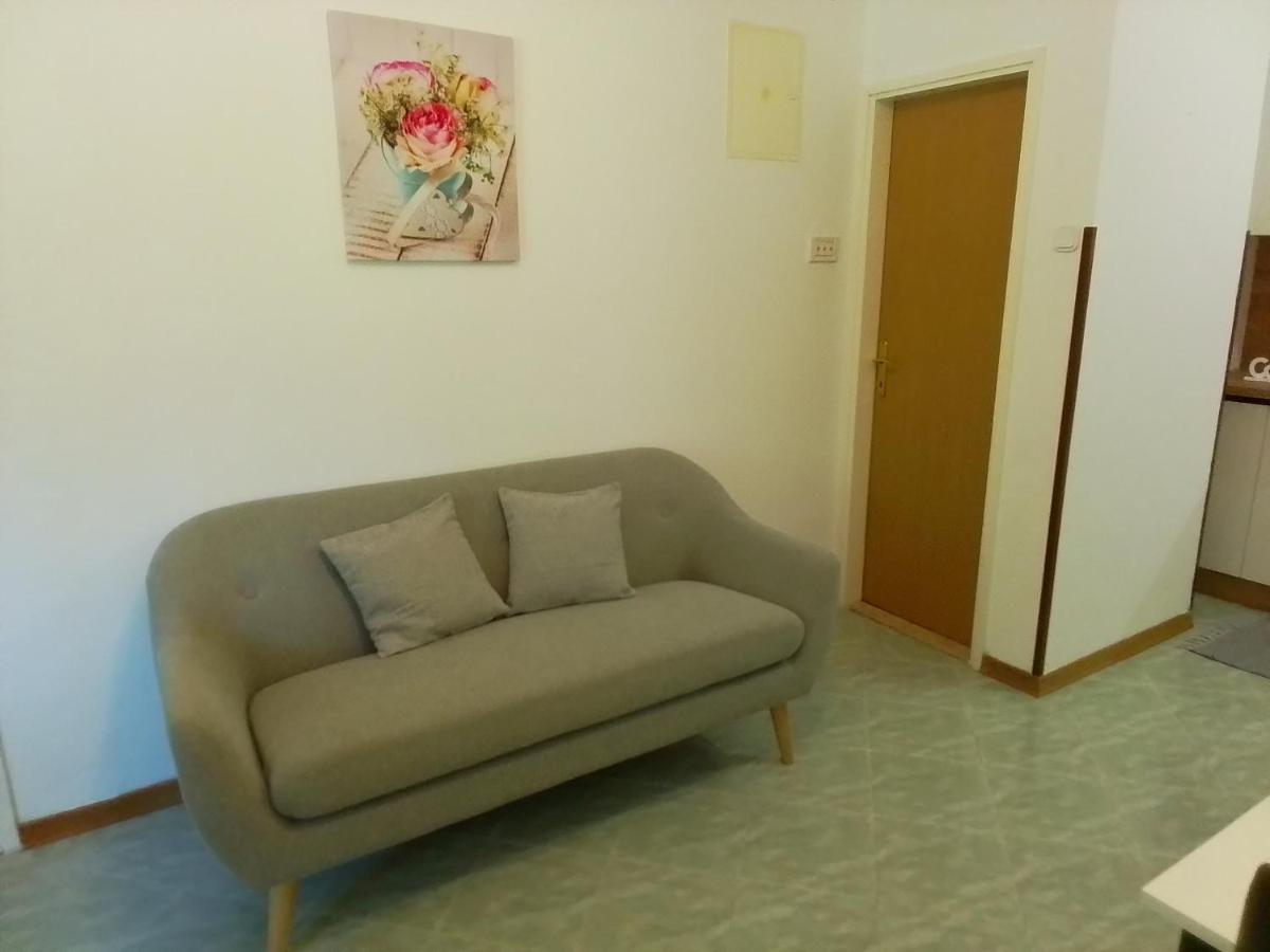 Apartamento Apartman Leni Poreč Exterior foto