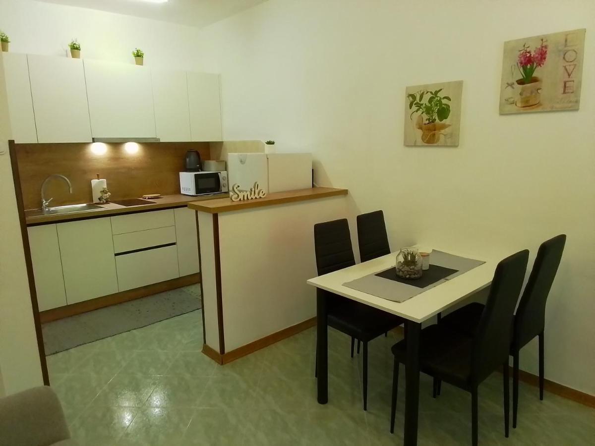 Apartamento Apartman Leni Poreč Exterior foto